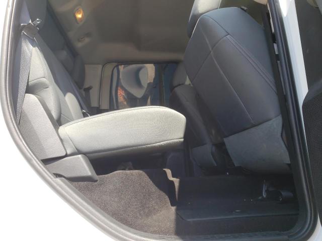 3C6TR4DT0GG308572 - 2016 RAM 2500 SLT WHITE photo 10