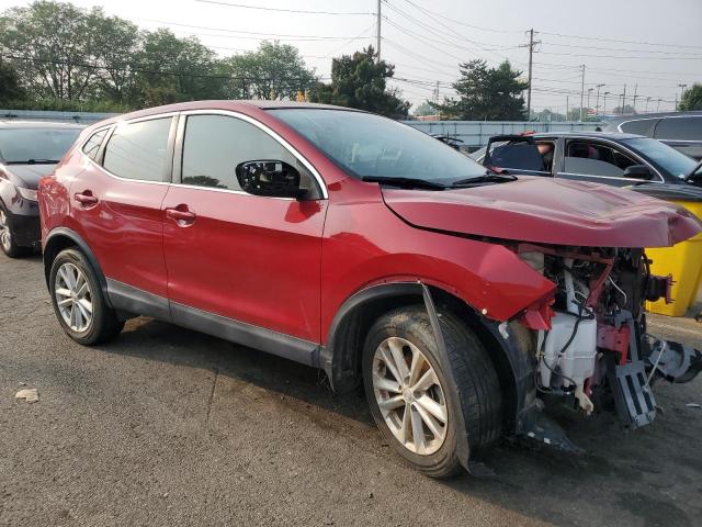 JN1BJ1CP0JW102758 - 2018 NISSAN ROGUE SPOR S RED photo 4