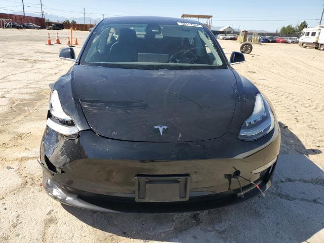 5YJ3E1EA7JF045963 - 2018 TESLA MODEL 3 BLACK photo 5