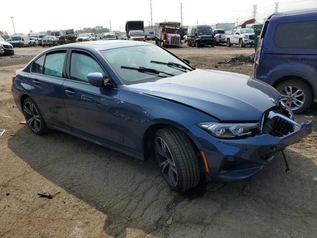 3MW89FF08P8D24474 - 2023 BMW 330XI BLUE photo 4