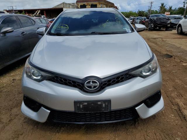 JTNKARJE6GJ501611 - 2016 TOYOTA SCION IM SILVER photo 5