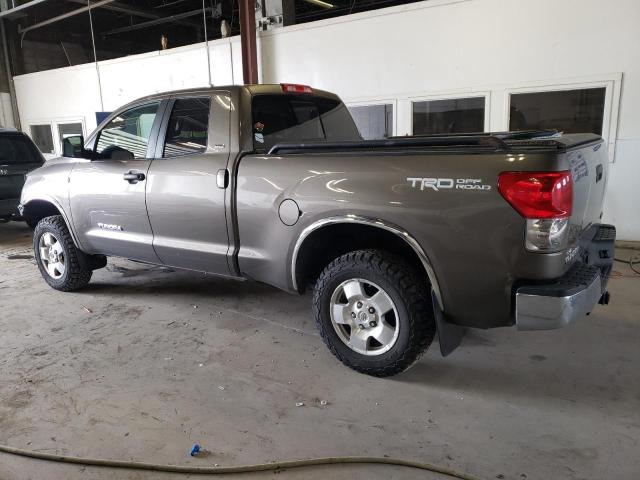 5TFBV54108X082616 - 2008 TOYOTA TUNDRA DOUBLE CAB GRAY photo 2