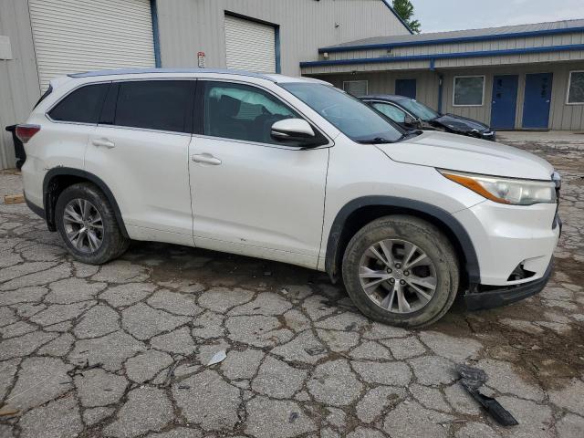 5TDJKRFH7FS204428 - 2015 TOYOTA HIGHLANDER XLE WHITE photo 4