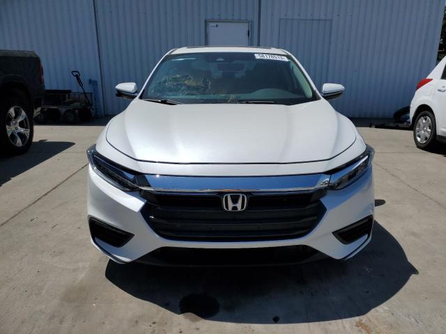 19XZE4F96KE009978 - 2019 HONDA INSIGHT TOURING WHITE photo 5