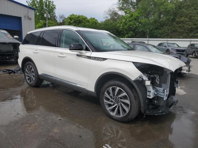 5LM5J6XC2SGL02799 - 2025 LINCOLN AVIATOR თეთრი ფოტო 4