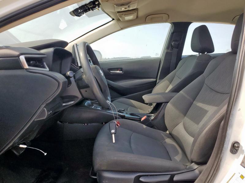 5YFEPMAE8MP243859 - 2021 TOYOTA COROLLA LE WHITE photo 7