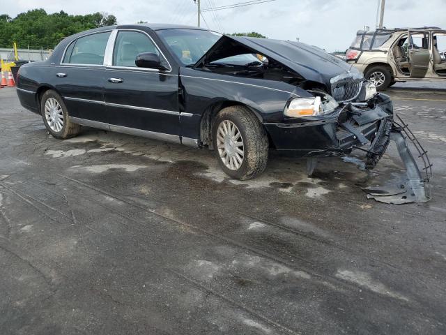 1LNHM81W94Y614413 - 2004 LINCOLN TOWN CAR EXECUTIVE Schwarz Foto 4