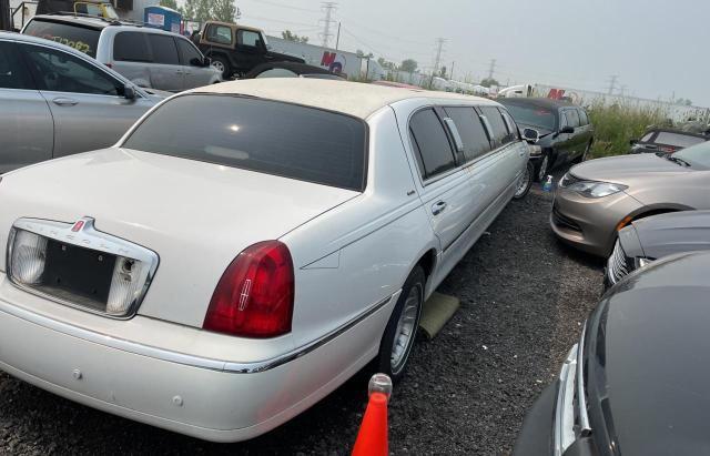 1L1FM81W91Y658514 - 2001 LINCOLN TOWN CAR EXECUTIVE WHITE photo 4