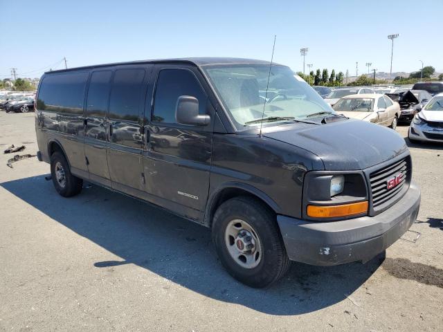 1GTHG39V561121334 - 2006 GMC SAVANA G3500 BLACK photo 4