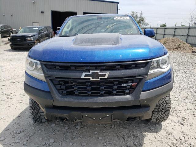 1GCGTEEN5J1183253 - 2018 CHEVROLET COLORADO ZR2 BLUE photo 5