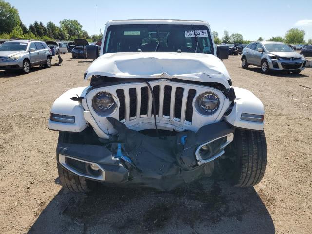 1C4JJXP6XNW228743 - 2022 JEEP WRANGLER U SAHARA 4XE WHITE photo 5