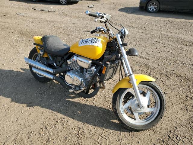 JH2RC4306SM102343 - 1995 HONDA VF750 C YELLOW photo 1