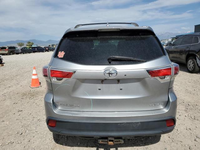 5TDJKRFH5GS323032 - 2016 TOYOTA HIGHLANDER XLE SILVER photo 6