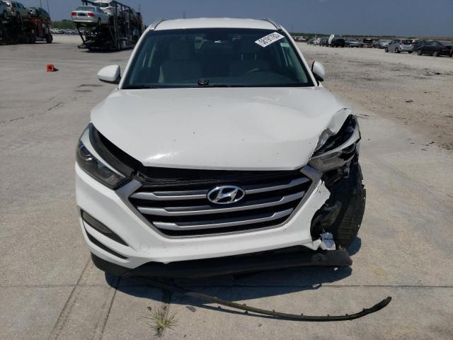 KM8J33A41JU651142 - 2018 HYUNDAI TUCSON SEL WHITE photo 5