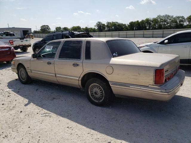 1LNLM82W5VY653283 - 1997 LINCOLN TOWN CAR SIGNATURE TAN photo 2