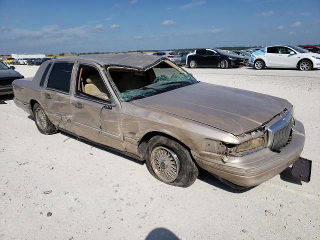 1LNLM82W5VY653283 - 1997 LINCOLN TOWN CAR SIGNATURE TAN photo 4