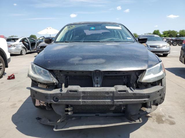 3VW2K7AJ3BM080815 - 2011 VOLKSWAGEN JETTA BASE أسود صورة 5