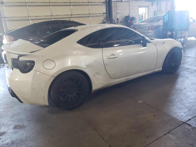 JF1ZNAA13D2723105 - 2013 TOYOTA SCION FR-S WHITE photo 3