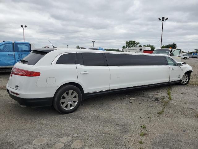 2L1MJ5LT7HBL00014 - 2017 LINCOLN MKT WHITE photo 3