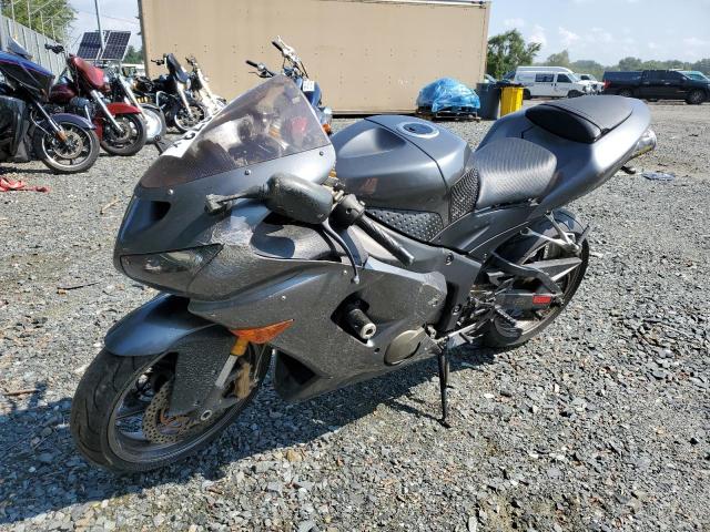 JKBZXJC175A024302 - 2005 KAWASAKI ZX636 C1 GRAY photo 2