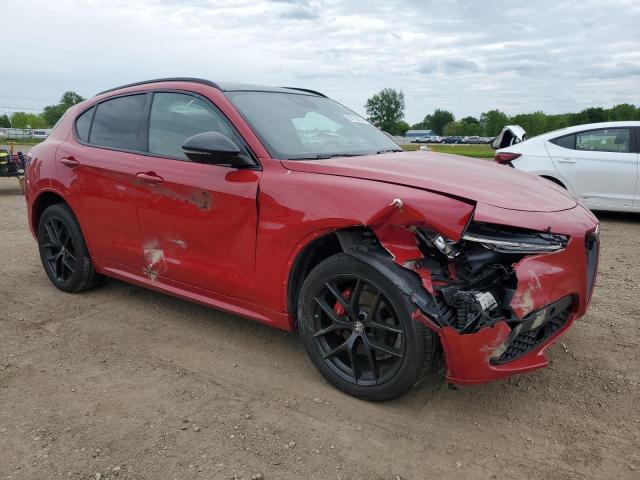 ZASPAKBN8M7D02088 - 2021 ALFA ROMEO STELVIO TI RED photo 4