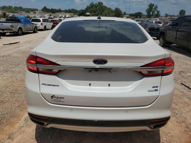 3FA6P0T98JR180612 - 2018 FORD FUSION SE WHITE photo 6