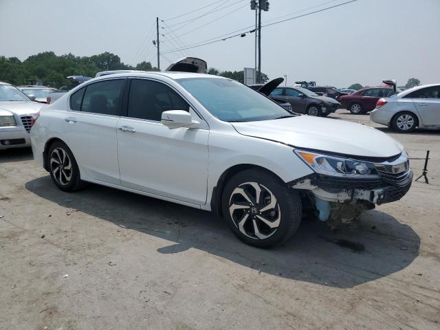 1HGCR2F9XGA197074 - 2016 HONDA ACCORD EXL WHITE photo 4