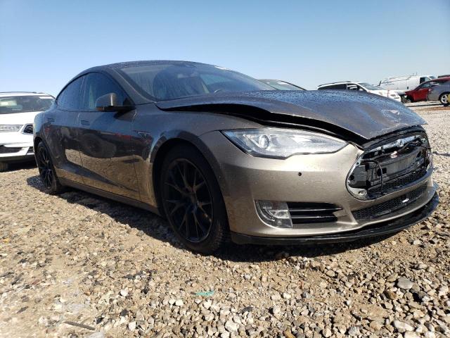 5YJSA1E26GF135372 - 2016 TESLA MODEL S ნაცრისფერი ფოტო 4
