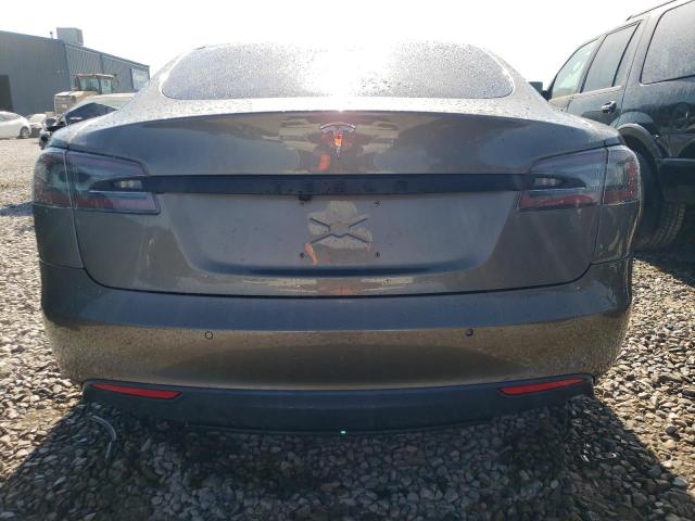 5YJSA1E26GF135372 - 2016 TESLA MODEL S ნაცრისფერი ფოტო 6