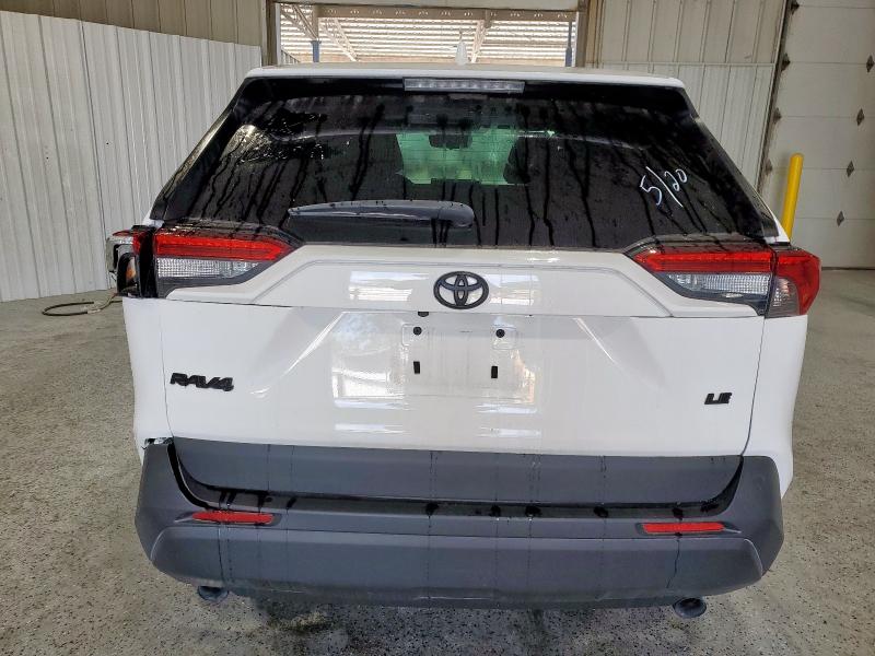 2T3H1RFV5PC241129 - 2023 TOYOTA RAV4 LE WHITE photo 6