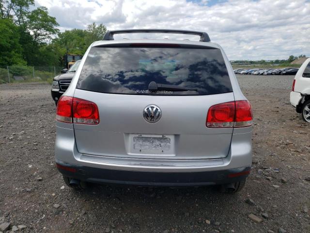 WVGZG77L15D057945 - 2005 VOLKSWAGEN TOUAREG 3.2 SILVER photo 6