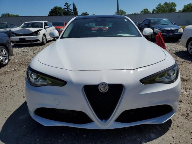 ZARFAEDN2J7567285 - 2018 ALFA ROMEO GIULIA Q4 白色 照片 5