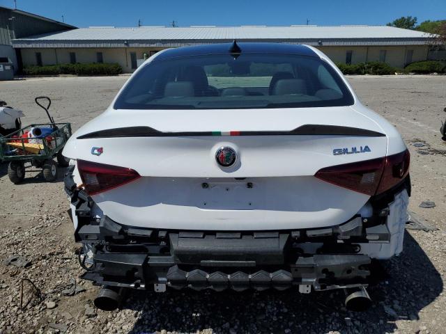 ZARFAEDN2J7567285 - 2018 ALFA ROMEO GIULIA Q4 白色 照片 6
