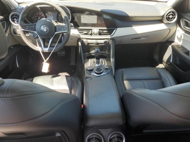 ZARFAEDN2J7567285 - 2018 ALFA ROMEO GIULIA Q4 白色 照片 8