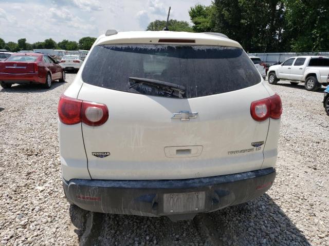 1GNKRFED8CJ184686 - 2012 CHEVROLET TRAVERSE LS WHITE photo 6