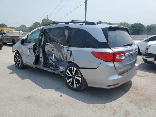 5FNRL6H98JB004885 - 2018 HONDA ODYSSEY ELITE SILVER photo 2