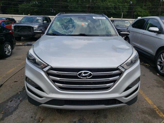 KM8J33A2XJU704872 - 2018 HYUNDAI TUCSON VALUE SILVER photo 5