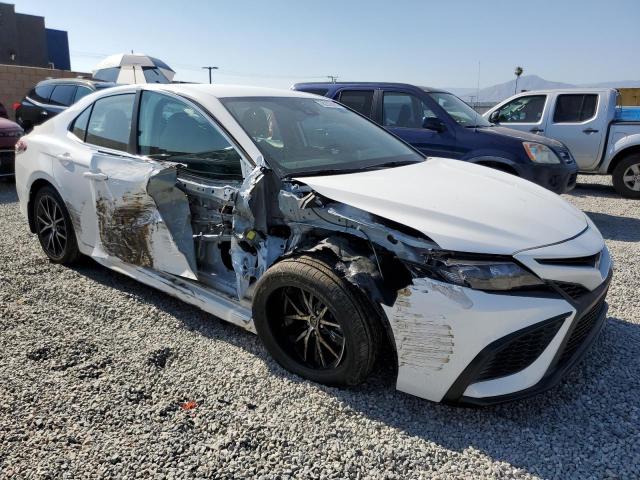 4T1G31AK1PU616056 - 2023 TOYOTA CAMRY SE NIGHT SHADE WHITE photo 4