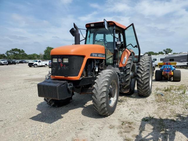 3778493M91G154X20 - 1997 AGCO TRACTOR ORANGE photo 2