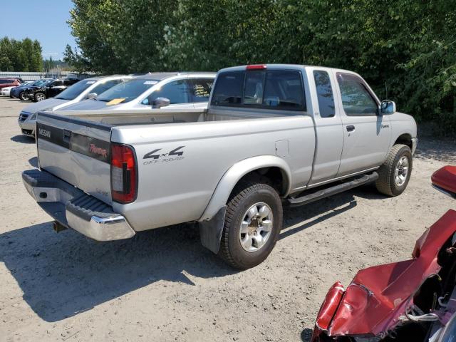 1N6ED26Y8XC340411 - 1999 NISSAN FRONTIER KING CAB XE SILVER photo 3