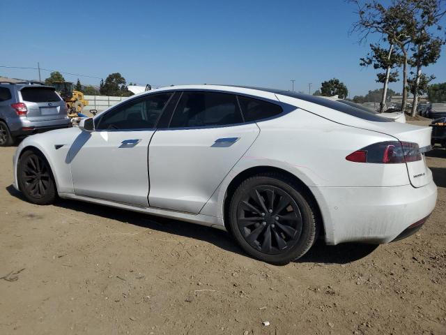 5YJSA1E19HF183845 - 2017 TESLA MODEL S WHITE photo 2