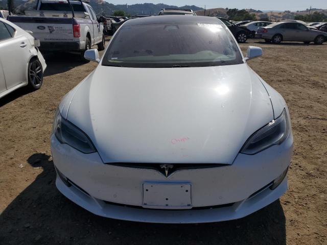 5YJSA1E19HF183845 - 2017 TESLA MODEL S WHITE photo 5