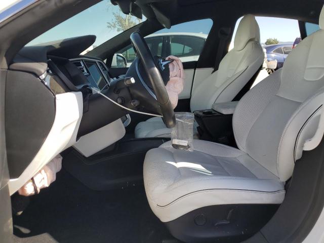 5YJSA1E19HF183845 - 2017 TESLA MODEL S WHITE photo 7