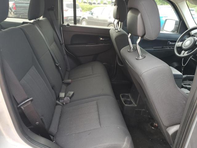 1J4PN2GK9BW583164 - 2011 JEEP LIBERTY SPORT SILVER photo 11