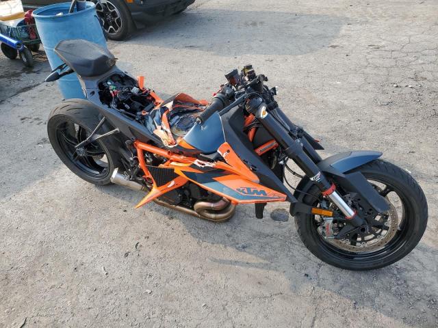 VBKV39406LM924773 - 2020 KTM 1290 SUPER DUKE R ORANGE photo 1