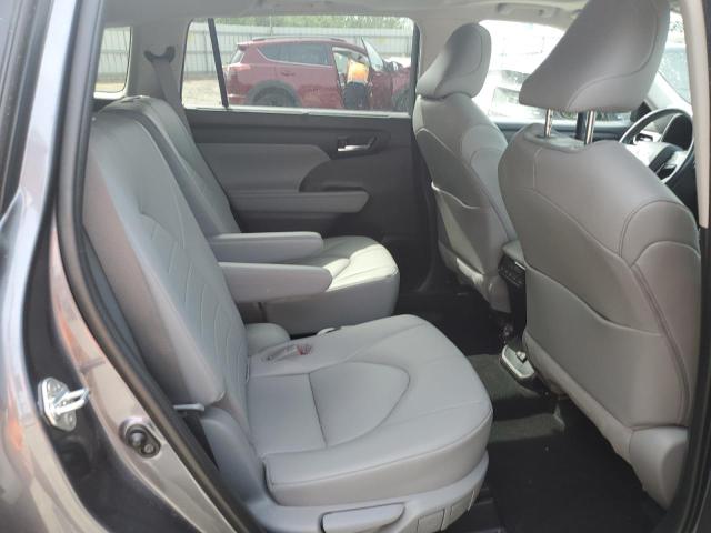5TDGZRBHXLS516539 - 2020 TOYOTA HIGHLANDER XLE GRAY photo 11