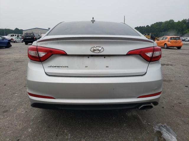 5NPE24AF9FH239455 - 2015 HYUNDAI SONATA SE SILVER photo 6