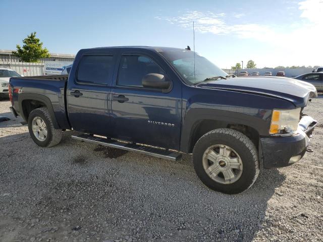 3GCRKSE38AG163170 - 2010 CHEVROLET 1500 SILVE K1500 LT BLUE photo 4