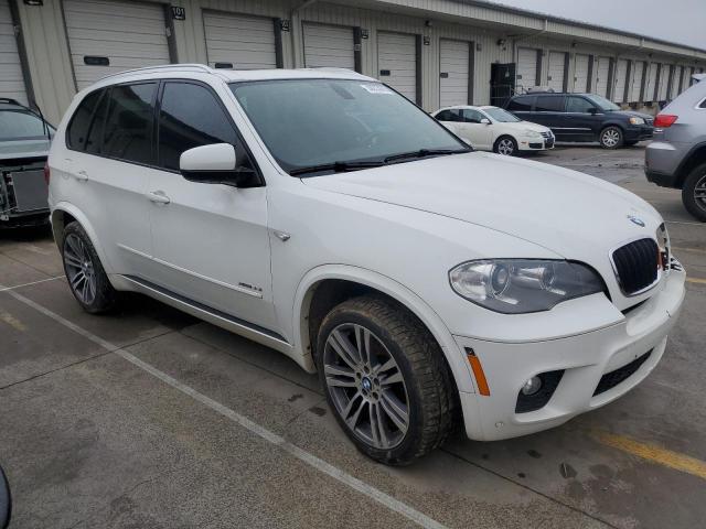 5UXZV4C57D0E08140 - 2013 BMW X5 XDRIVE35I WHITE photo 4