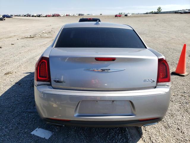 2C3CCAGGXGH183012 - 2016 CHRYSLER 300 S SILVER photo 6